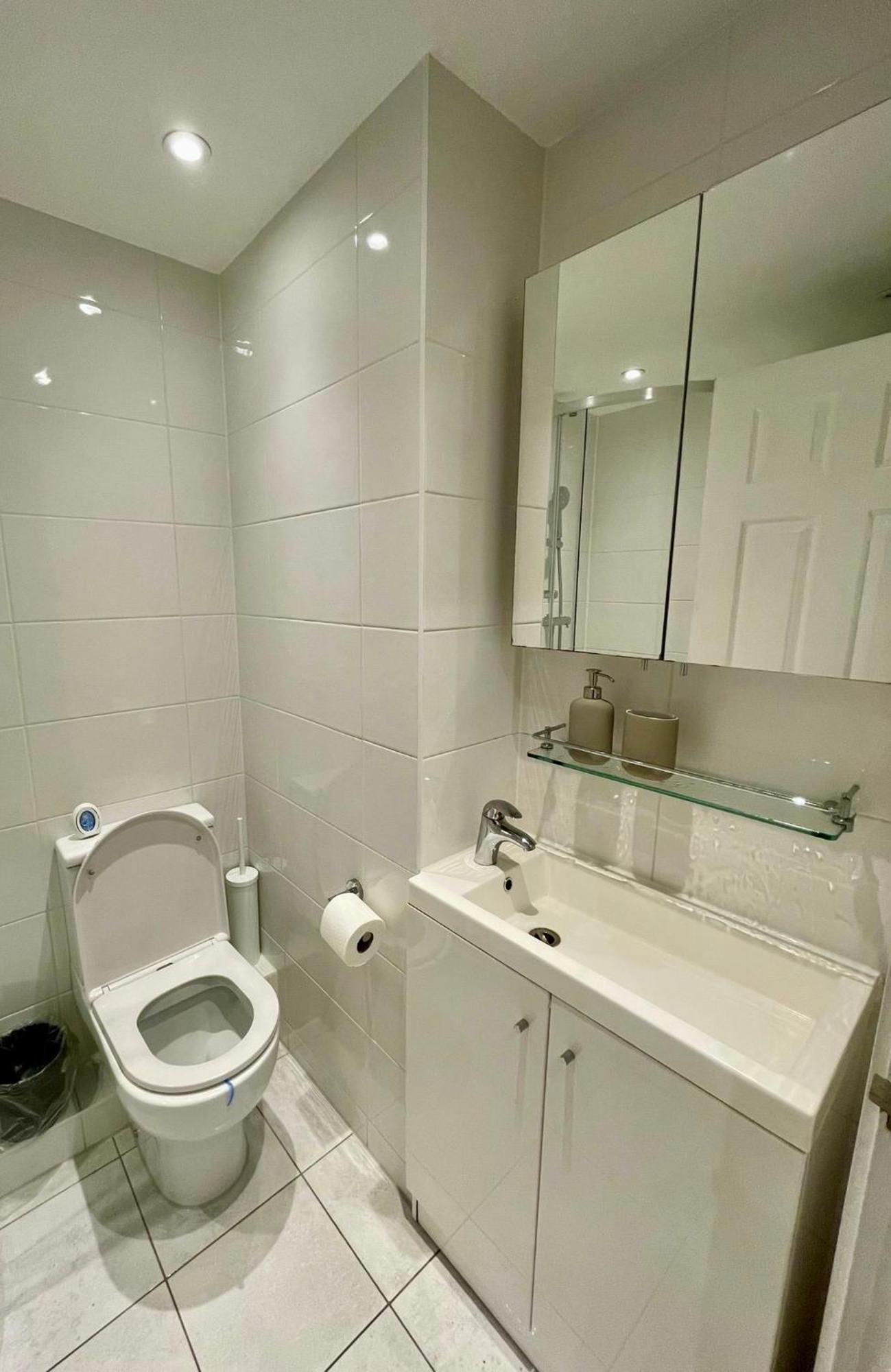 Appartement Stylish 1Br, 15 Mins To Buckingham Palace, Central Londres Extérieur photo